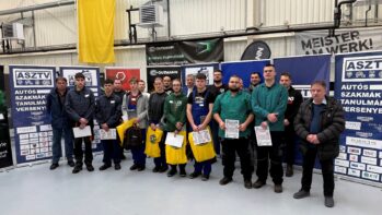 Motorok, szimulátorok és hibakeresés – így versenyeztek a jövő autós szakemberei asztv2