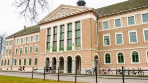 488 milliárdból fejlesztették a szakképzést az elmúlt évtizedekben